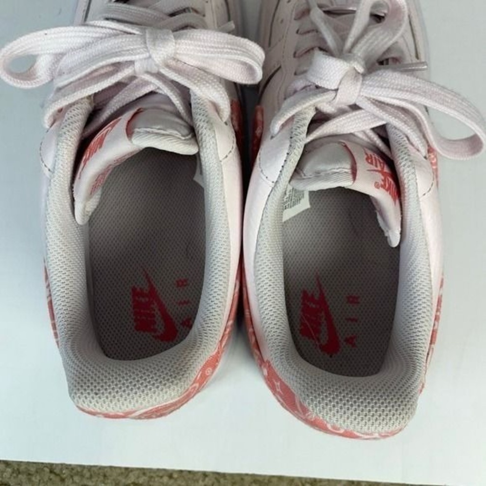 Nike Air Force 1 Low Pink Paisley Bandana Sneakers FD1448-664 Womens 8 - Picture 7 of 9